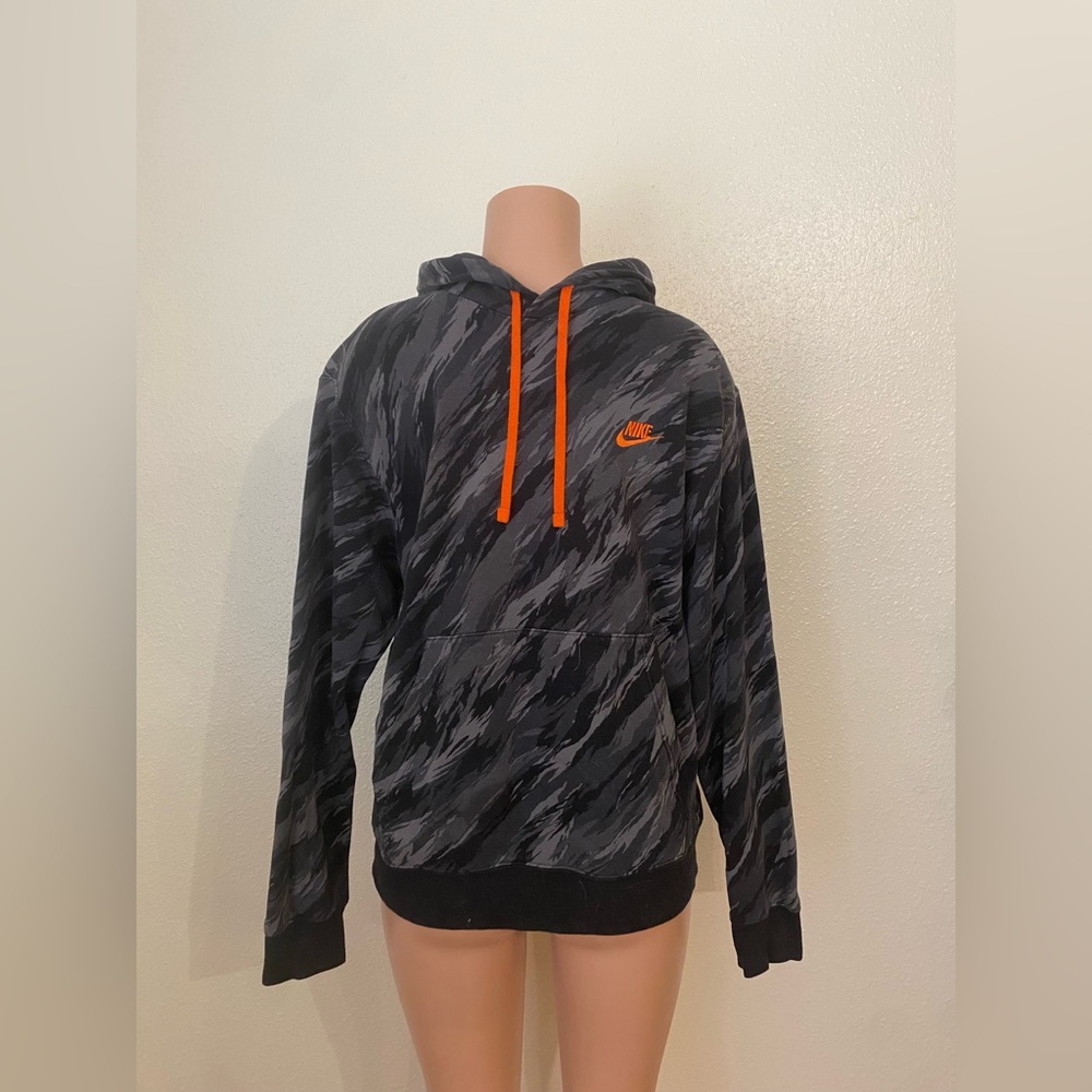 Nike sweatshirt